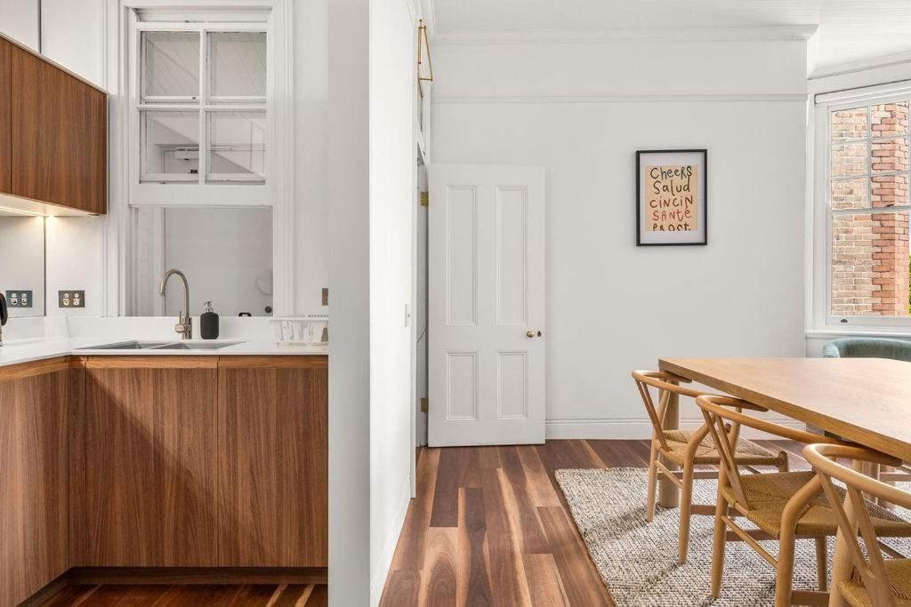 Perfect Vacation In Dawes Point