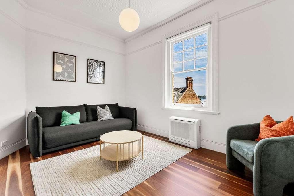 Perfect Vacation In Dawes Point Apartment